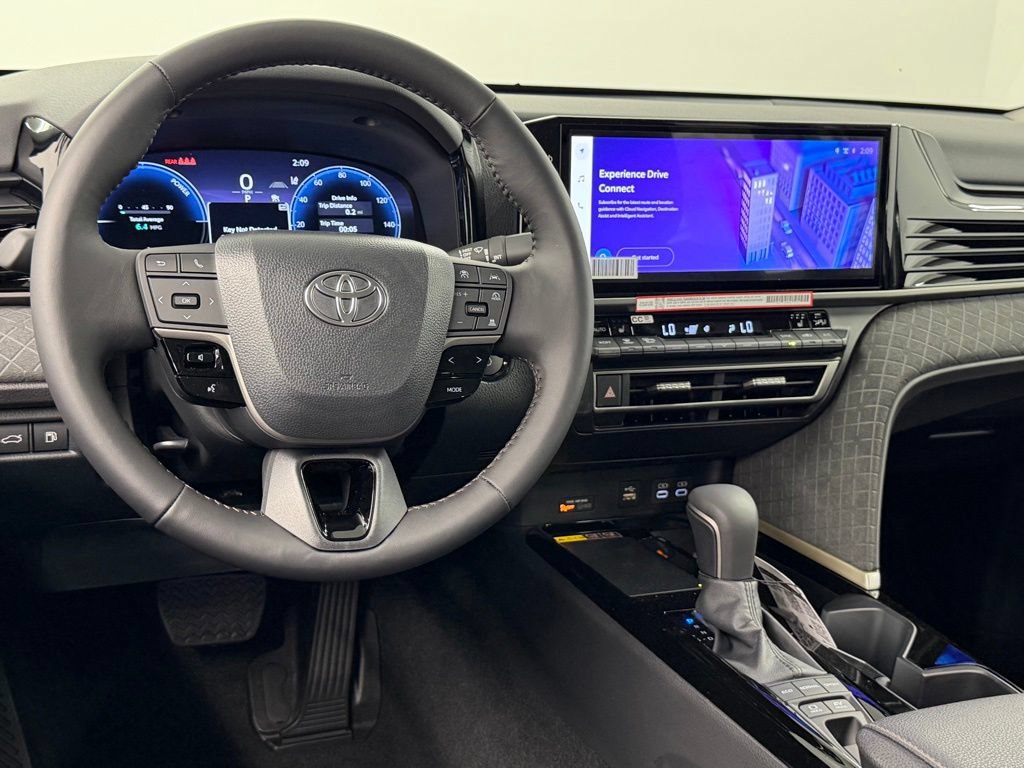 Used 2026 Toyota Camry XLE FWD image 28