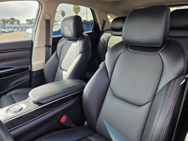 Used 2025 Genesis GV70 2.5T AWD/4WD image 17