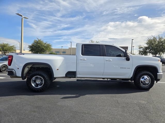Used 2024 Chevrolet Silverado 3500 LT image 7