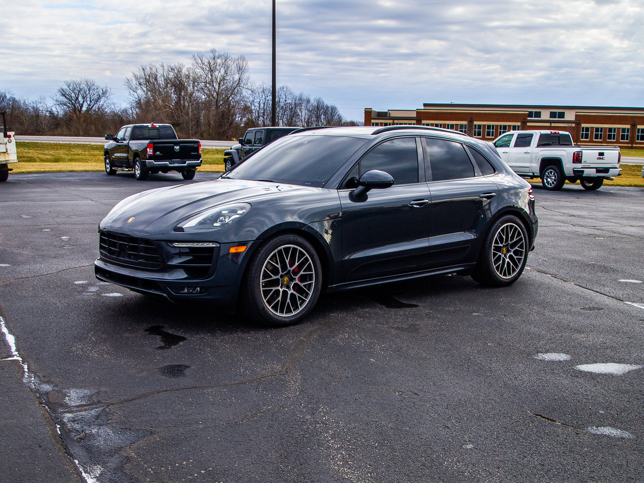 Used 2018 Porsche Macan GTS AWD/4WD image 3