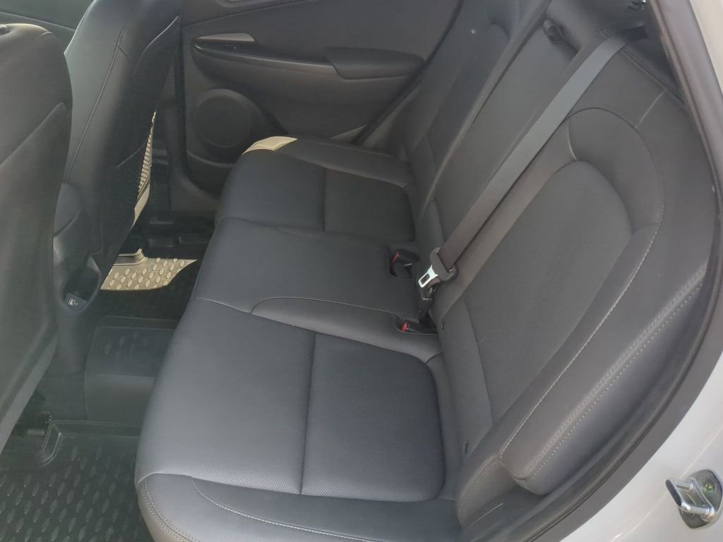 Used 2022 Hyundai Kona Limited image 15