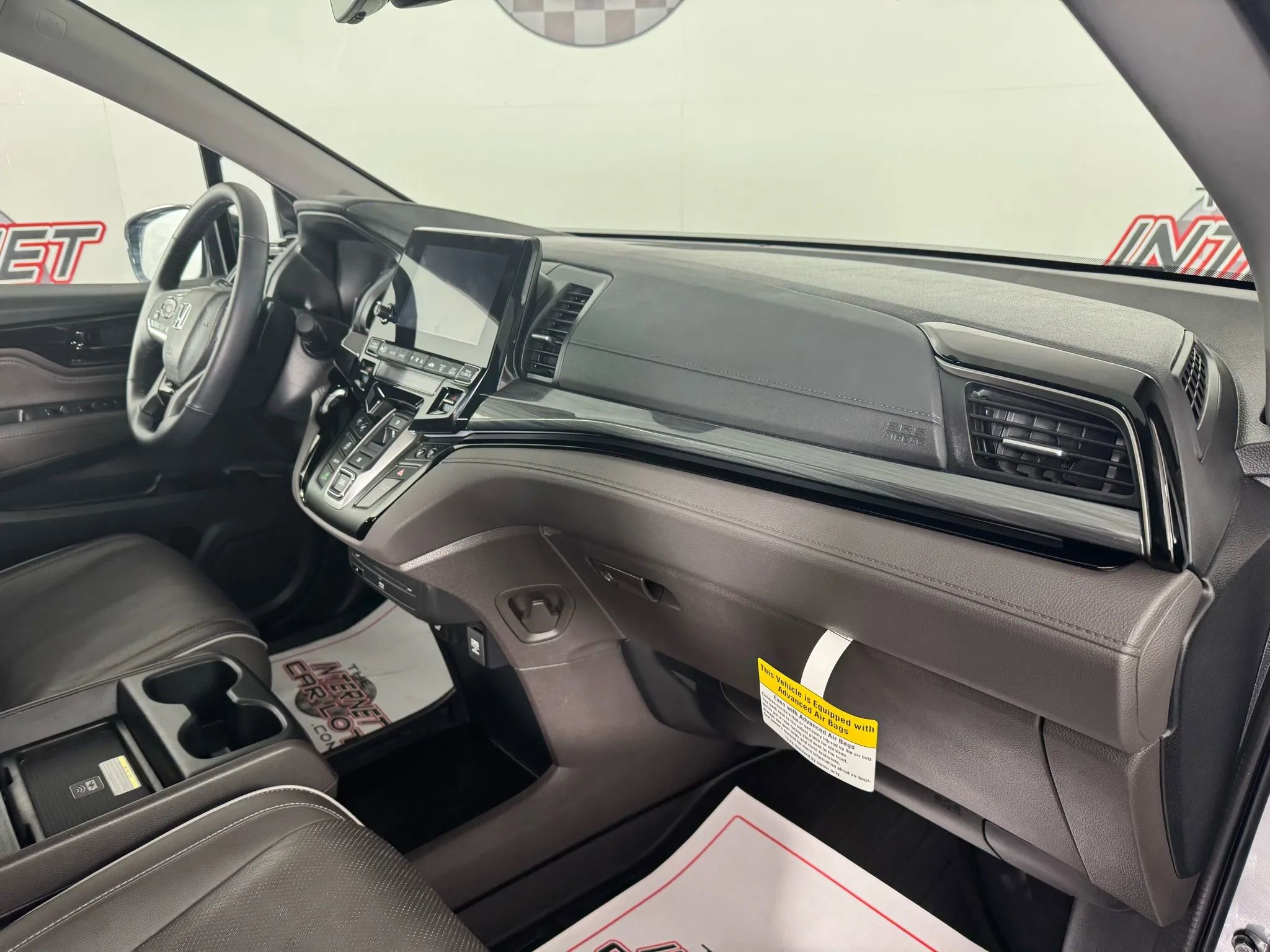 Used 2024 Honda Odyssey Elite image 12