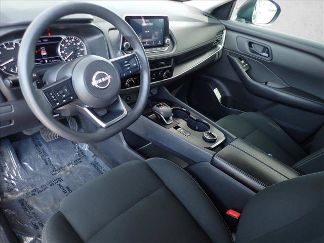 Used 2024 Nissan Rogue S AWD/4WD image 10