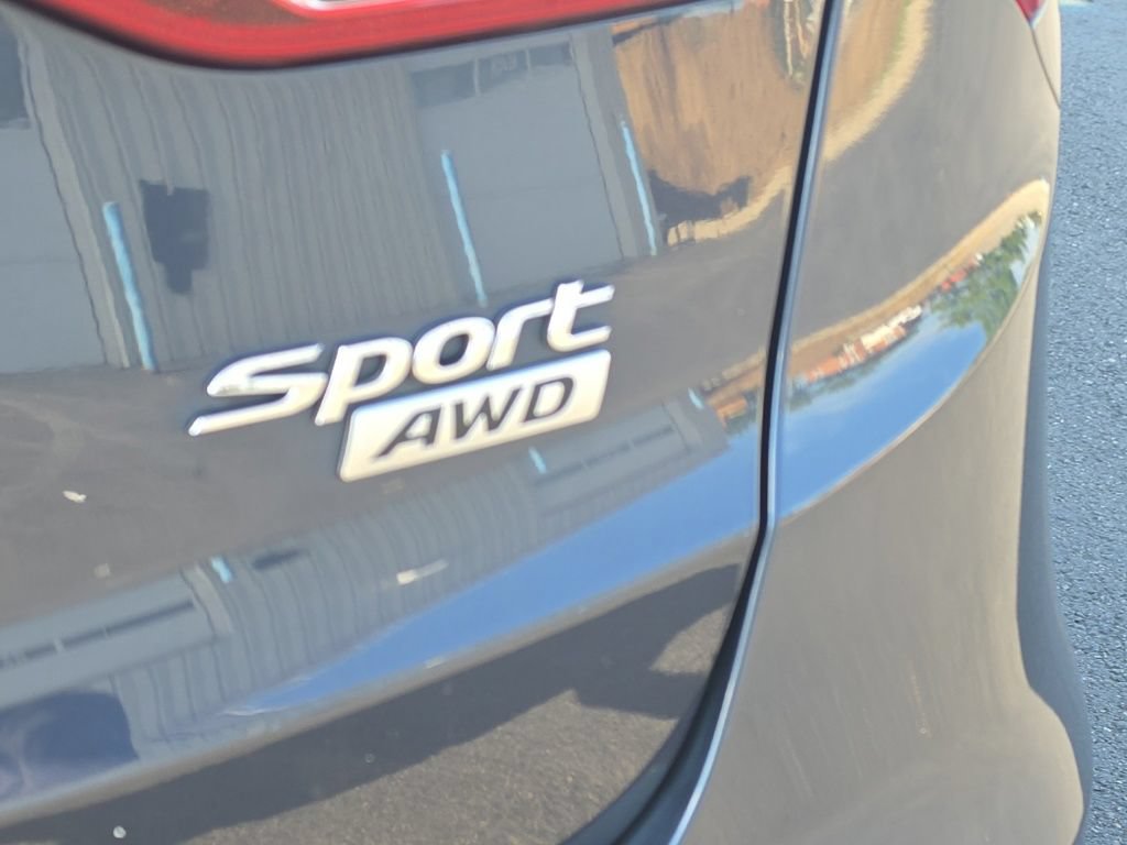 Used 2017 Hyundai Santa Fe Sport AWD/4WD image 11