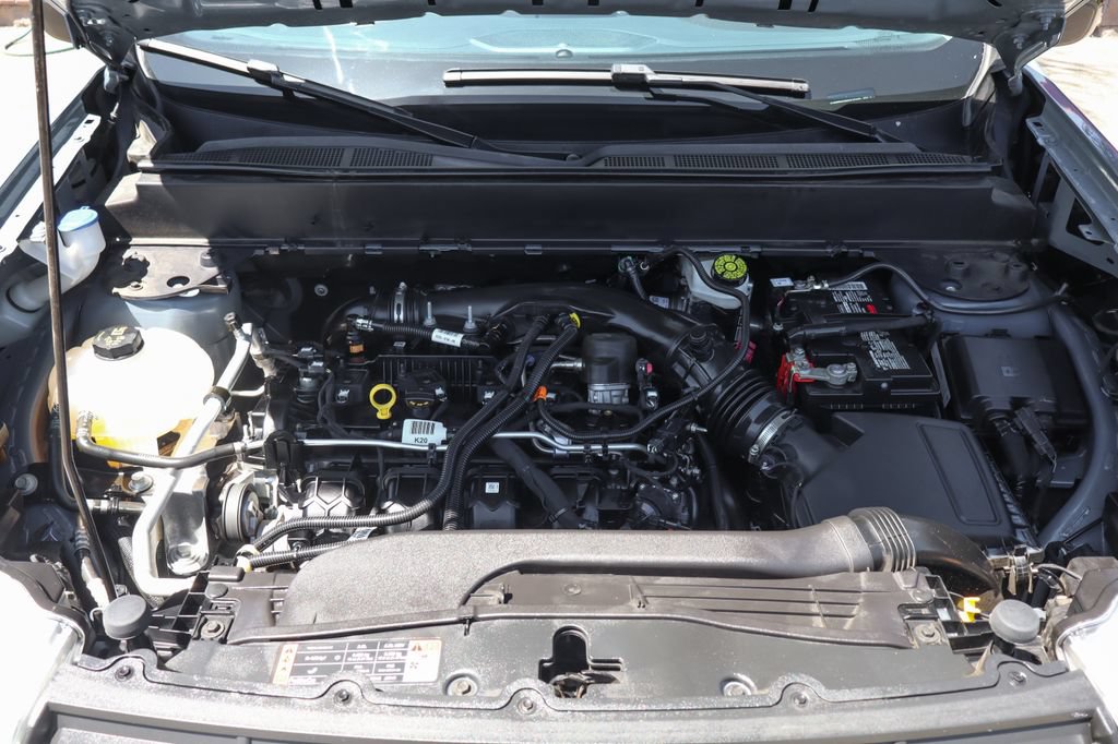 Used 2024 Ford Maverick Lariat AWD/4WD image 12