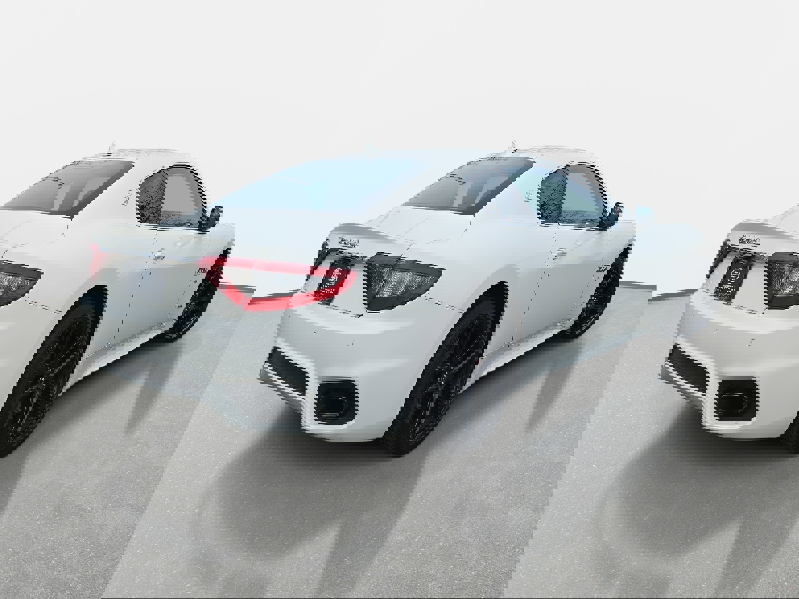 Used 2018 Maserati GranTurismo Sport image 5