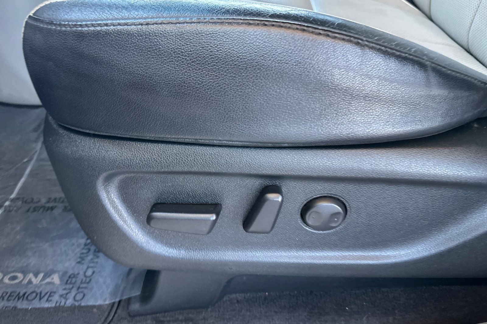 Used 2021 Kia Sedona EX image 12