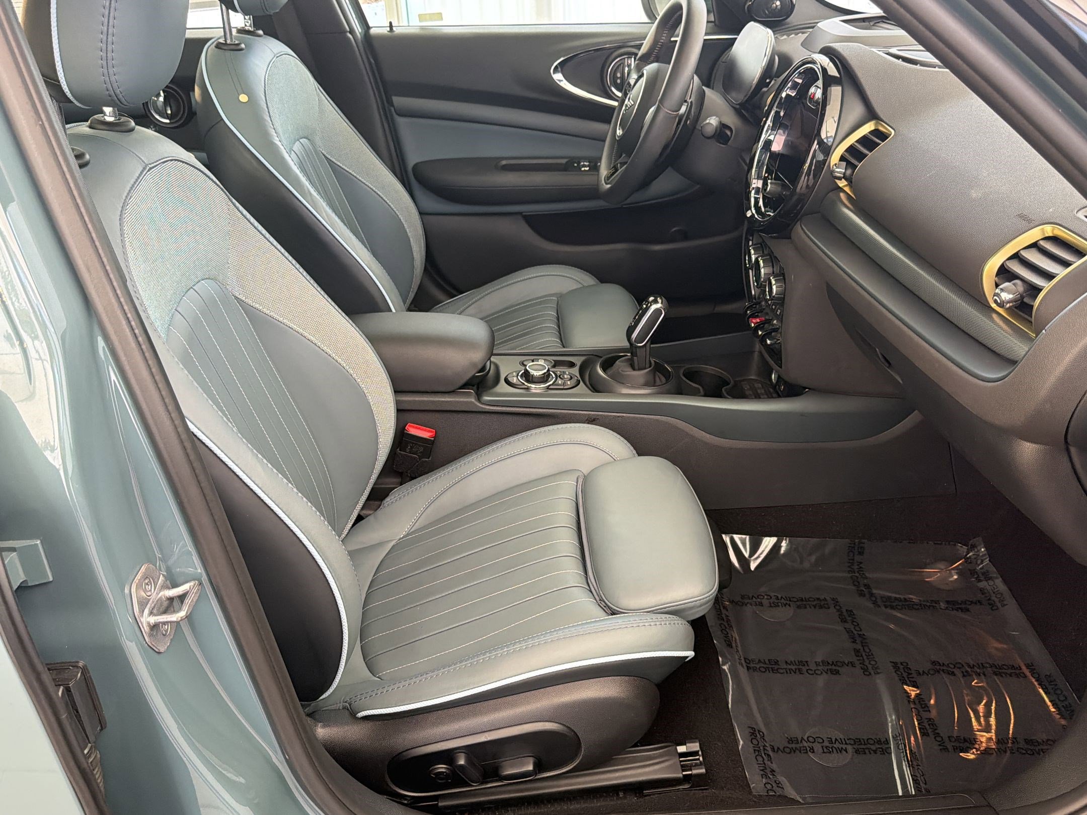 Certified 2024 MINI Cooper Clubman S w/ MINI Untold Edition image 32