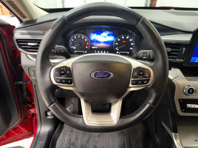 Certified 2023 Ford Explorer XLT w/ Equipment Group 202A AWD/4WD image 25