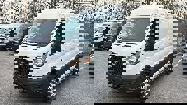 New 2026 Ford Transit 250 148 Medium Roof Extended AWD image 3