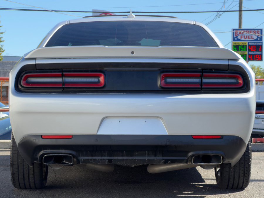 Used 2019 Dodge Challenger R/T w/ Plus Package RWD image 6