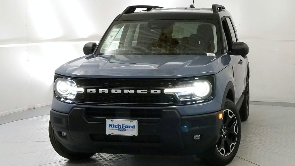 New 2025 Ford Bronco Sport Outer Banks w/ Outer Banks Tech Package+ image 8