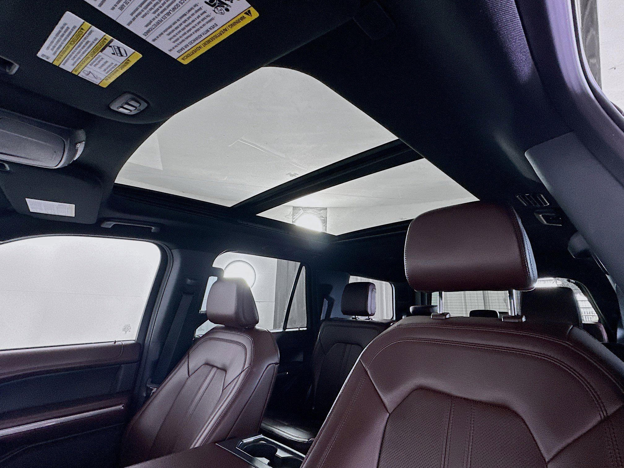Used 2024 Ford Expedition Limited image 26