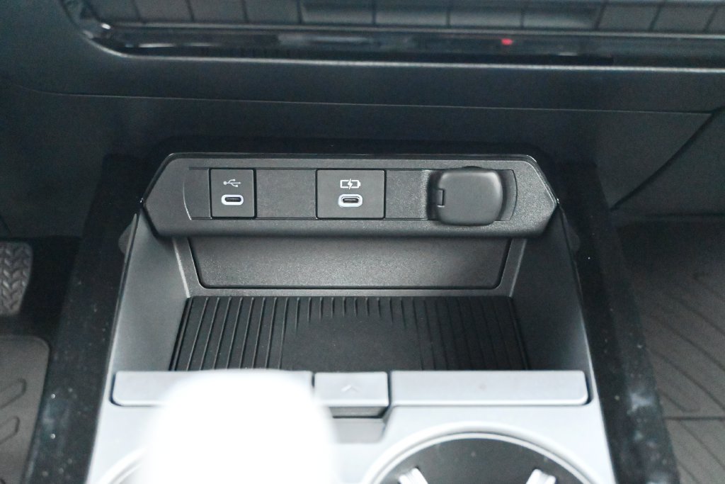 New 2027 Toyota Prius XLE AWD/4WD image 24