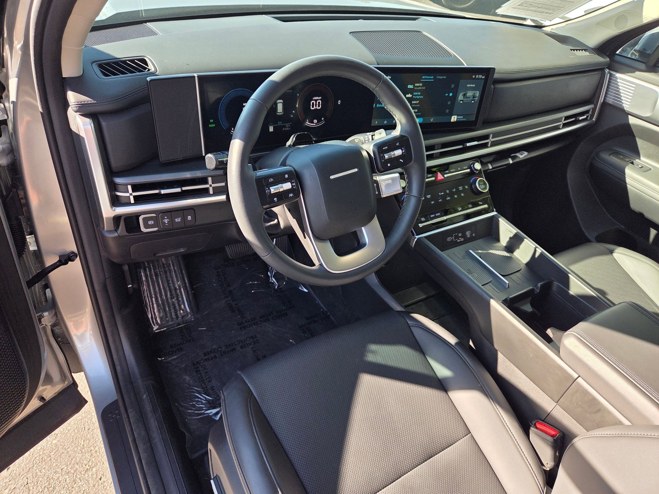 Used 2025 Hyundai Santa Fe SEL image 11