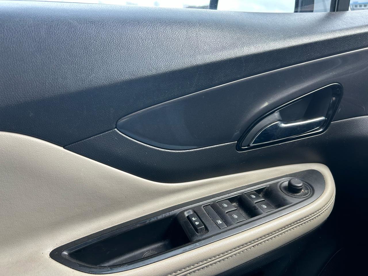 Used 2019 Buick Encore Preferred FWD image 28