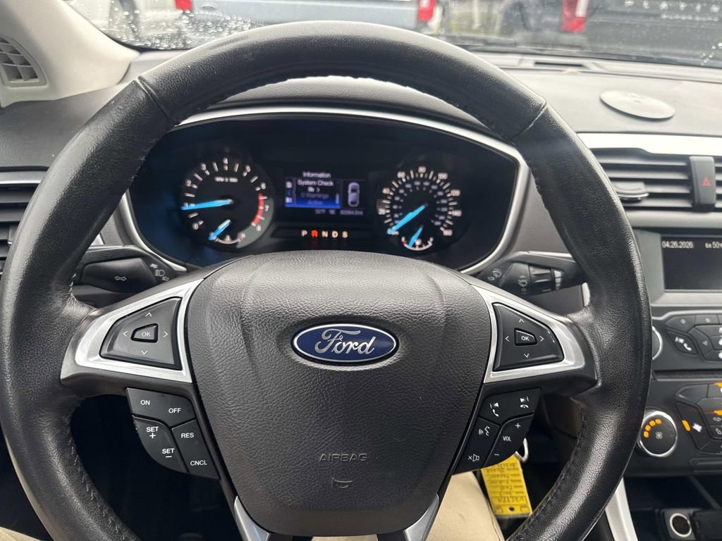 Used 2013 Ford Fusion SE FWD image 28