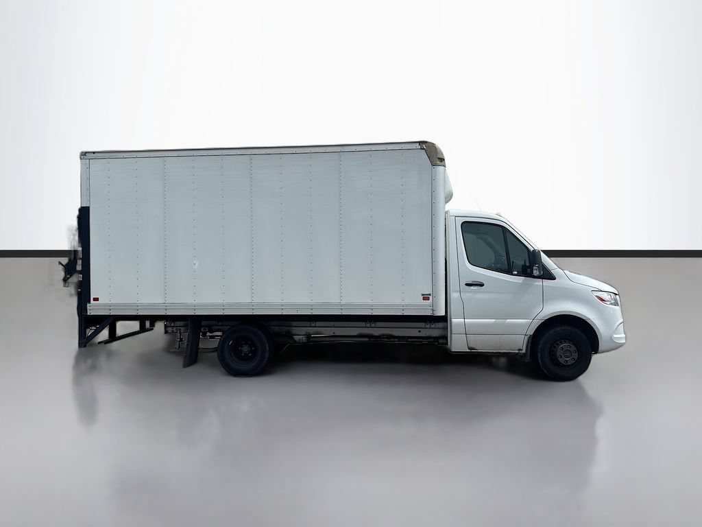 Used 2023 Mercedes-Benz Sprinter 4500 image 2