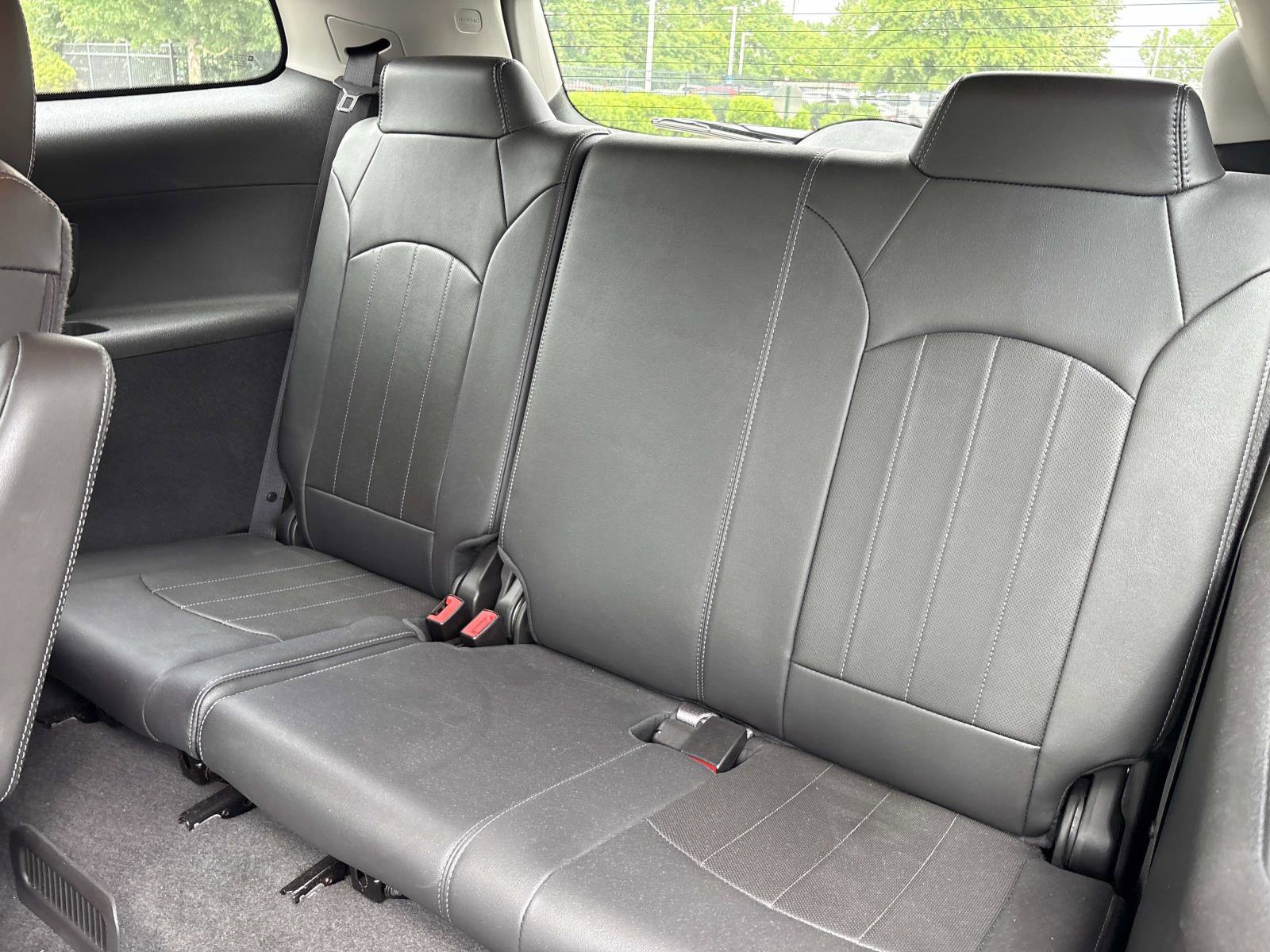 Used 2017 Buick Enclave Leather FWD image 31