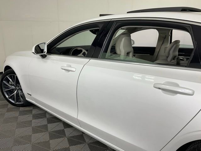 Used 2018 Volvo S90 T5 Momentum w/ Convenience Package AWD/4WD image 36