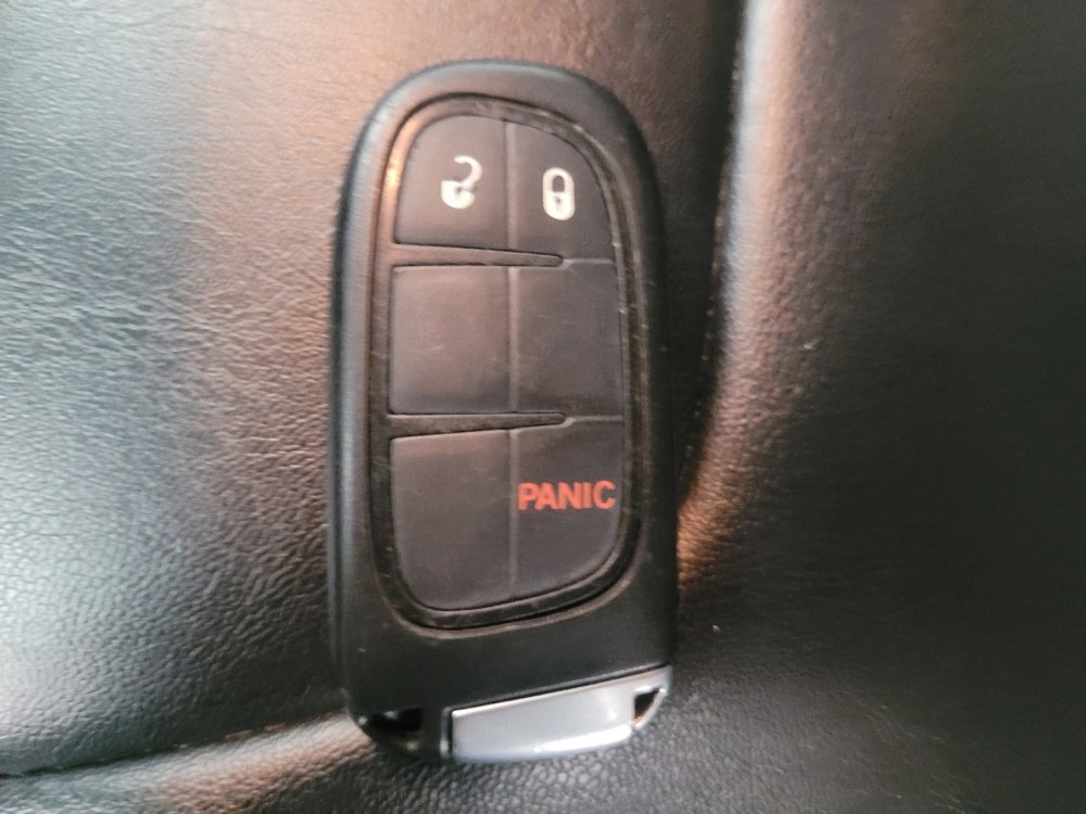 Used 2020 Jeep Cherokee Latitude Plus image 32