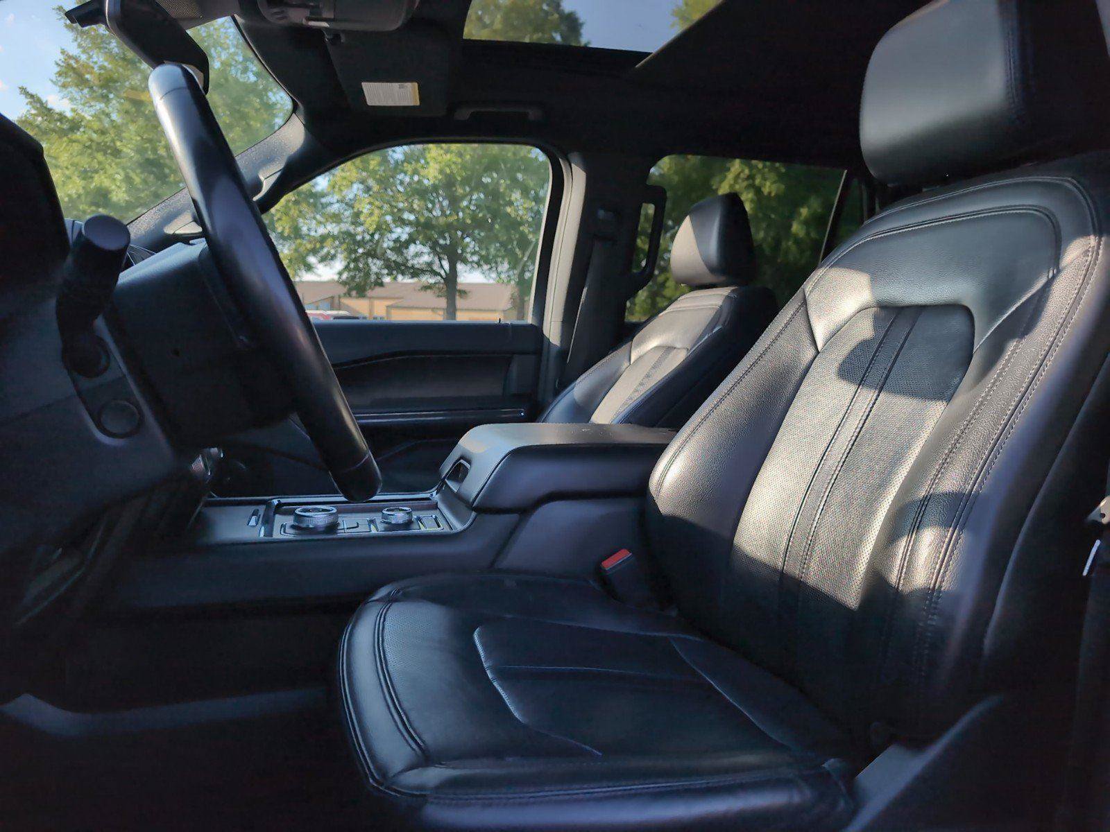 Used 2021 Ford Expedition Limited AWD/4WD image 18