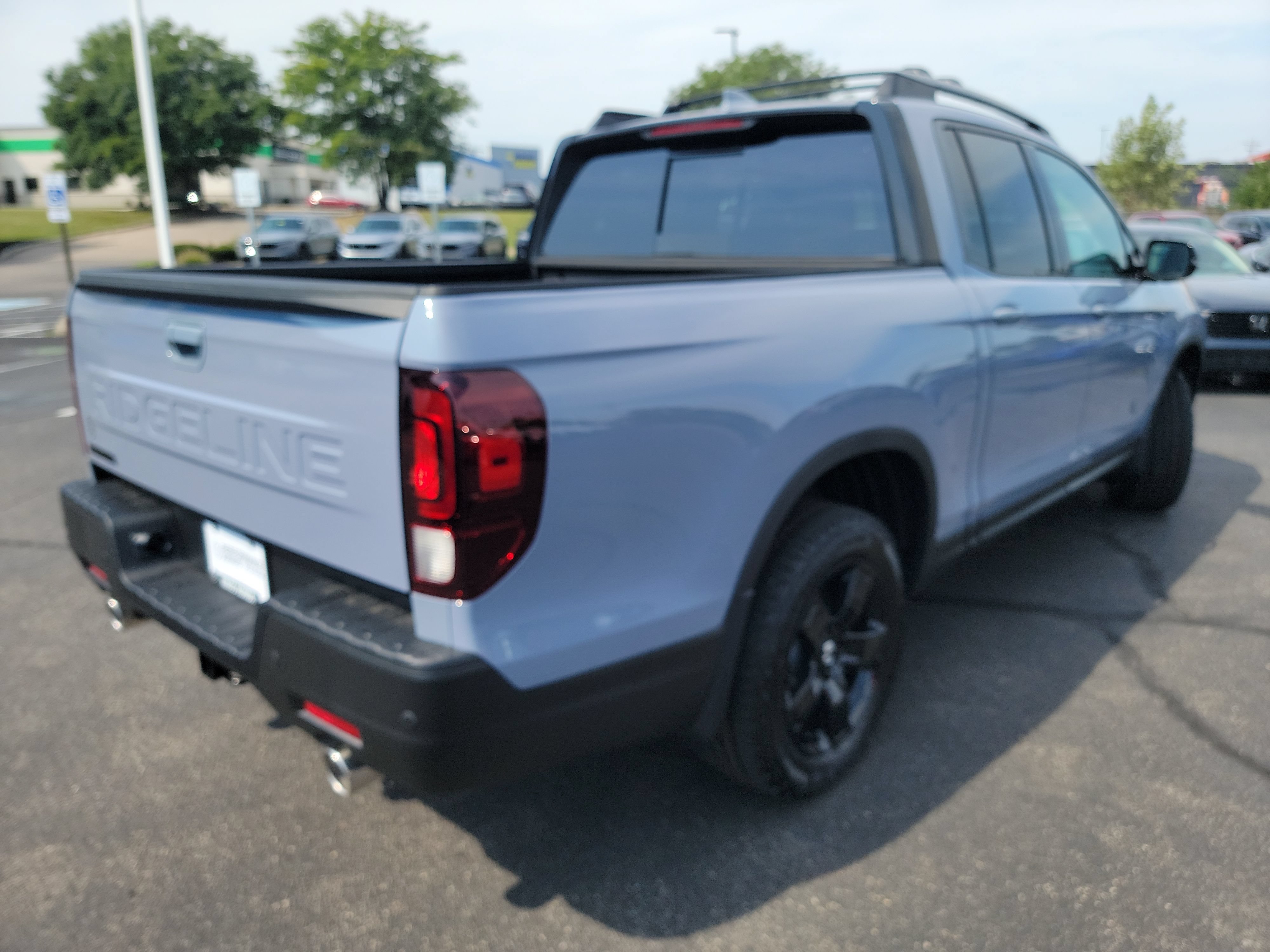 New 2026 Honda Ridgeline Black Edition image 9