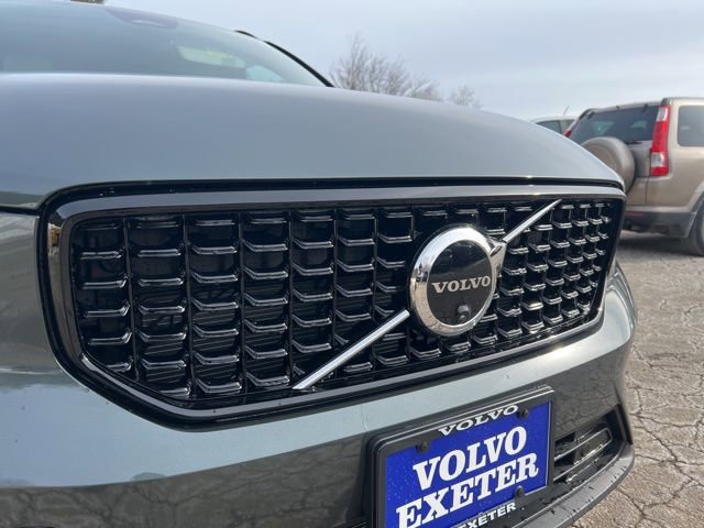 New 2026 Volvo XC40 B5 Plus w/ Climate Package AWD/4WD image 11