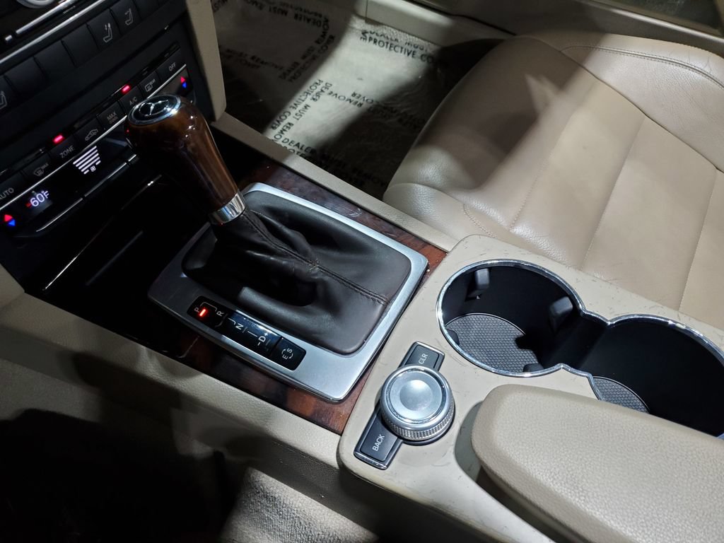 Used 2011 Mercedes-Benz E 350 Cabriolet image 32