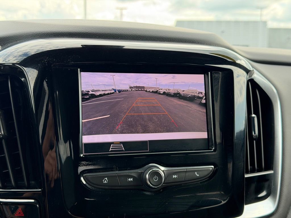 Used 2023 Chevrolet Traverse LT FWD image 36