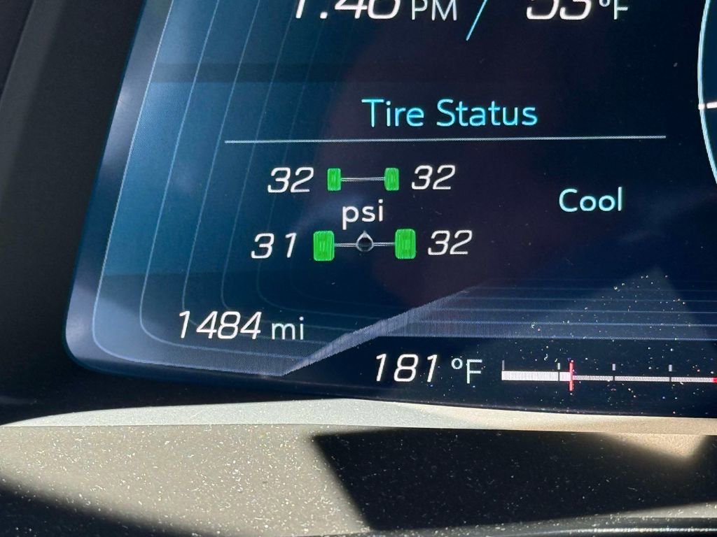 Used 2024 Chevrolet Corvette Stingray Coupe w/ 1LT RWD image 5