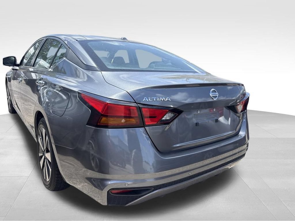 Used 2022 Nissan Altima 2.5 SV FWD image 14
