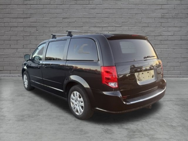 Used 2016 Dodge Grand Caravan SE w/ Quick Order Package 29E SE FWD image 4
