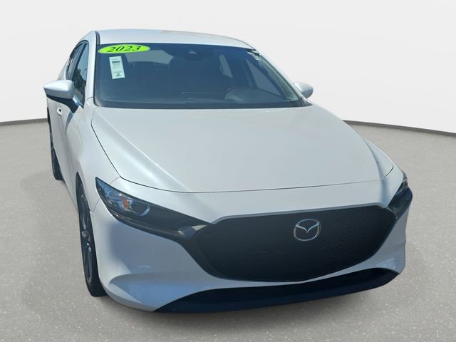 Used 2023 Hyundai Venue SEL w/ Cargo Package FWD image 2