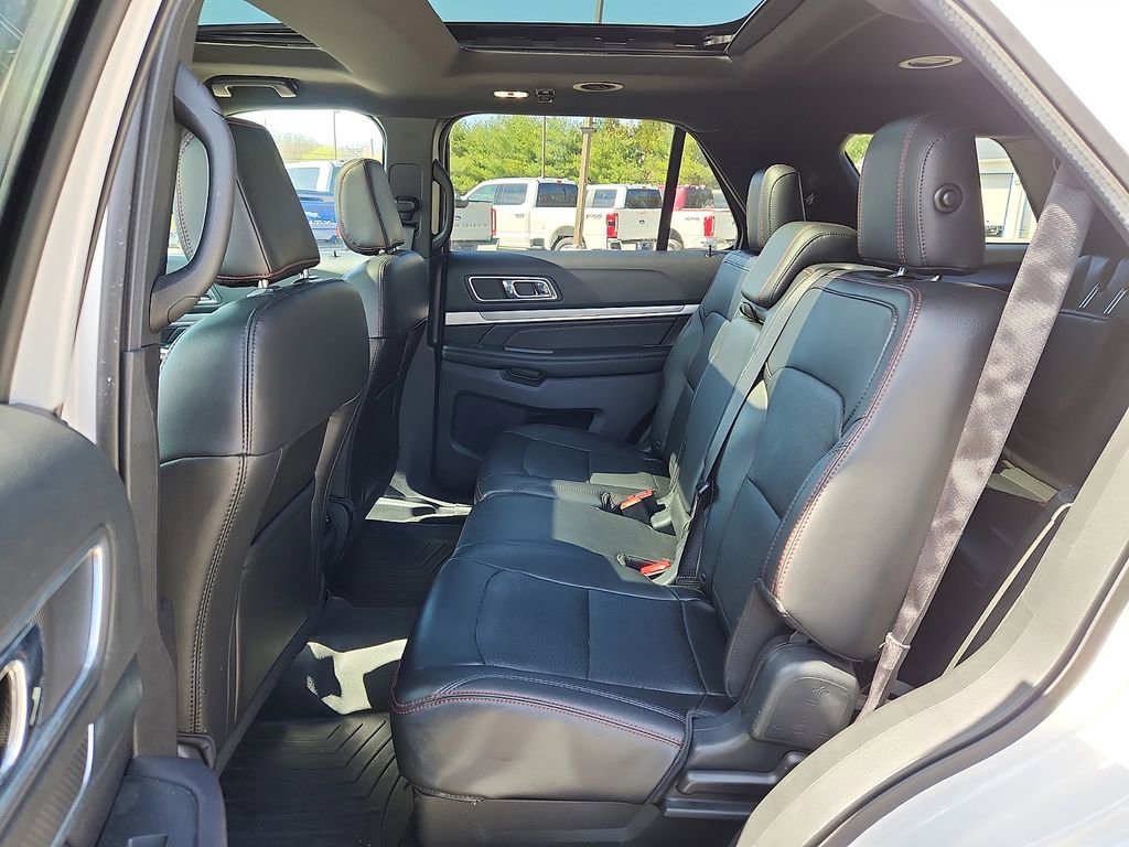 Used 2018 Ford Explorer Sport w/ Equipment Group 401A image 10