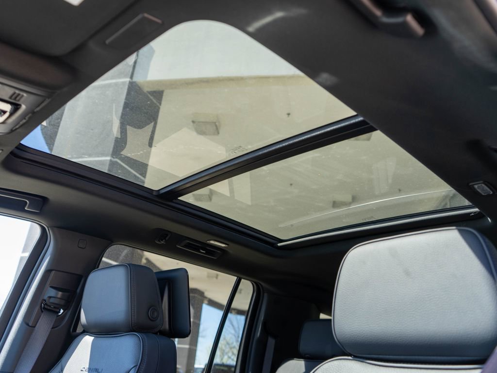 New 2026 GMC Yukon XL Denali w/ Denali Reserve Package image 12