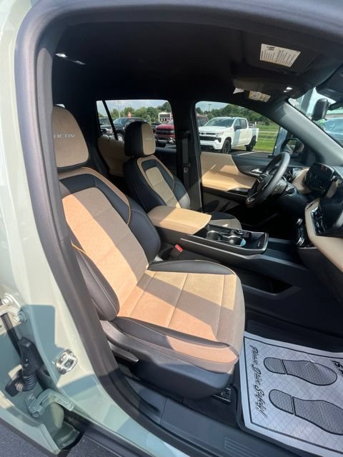 Used 2026 Chevrolet Equinox ACTIV w/ Safety and Technology Package AWD/4WD image 20