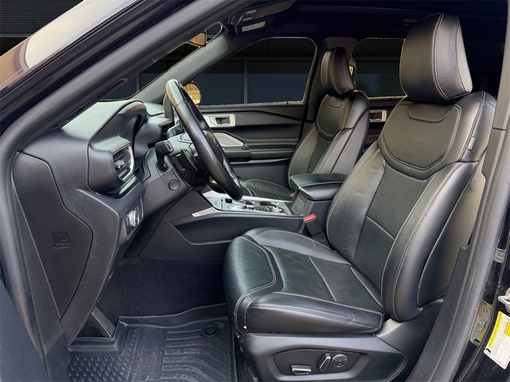 Used 2020 Ford Explorer ST w/ ST Street Pack image 13