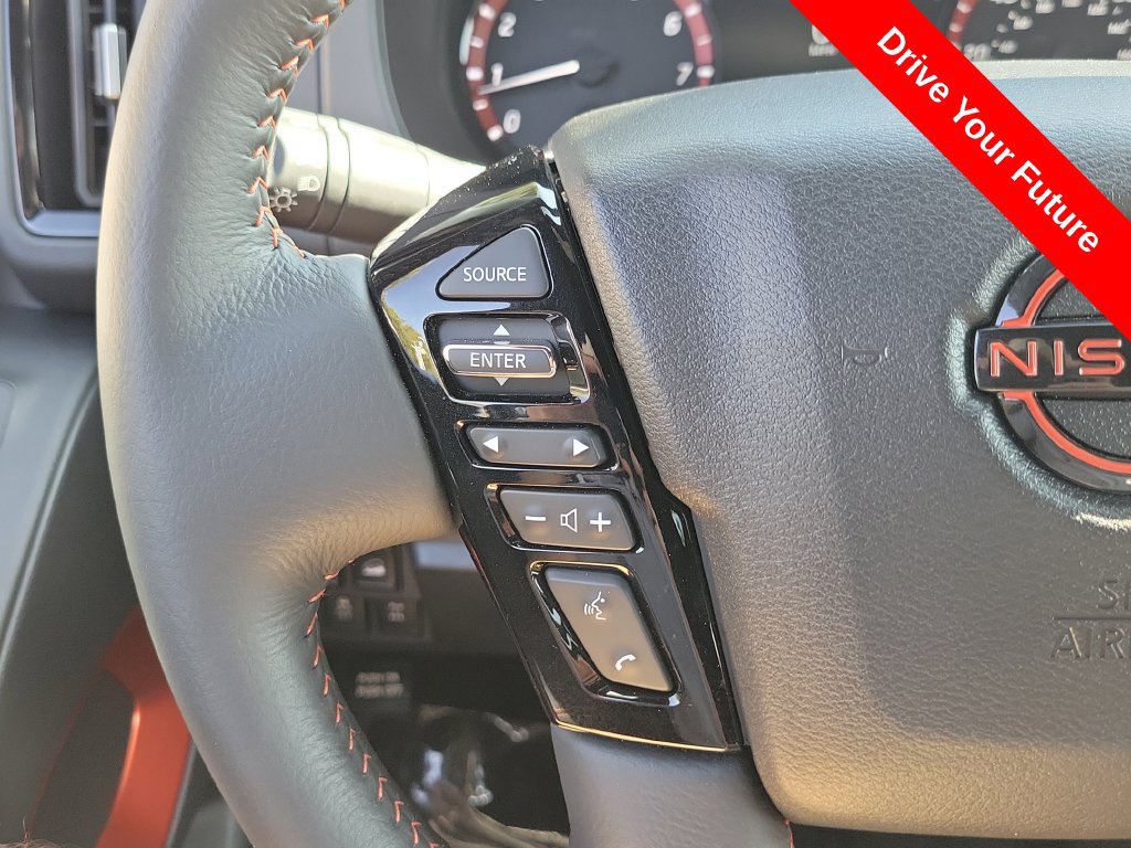 Used 2025 Nissan Frontier PRO-4X w/ Pro Premium Package AWD/4WD image 7