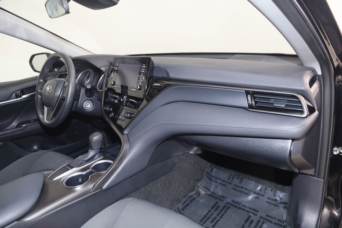 Used 2023 Toyota Camry LE FWD image 29