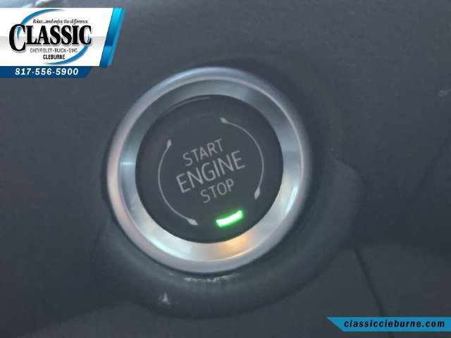 Used 2025 Chevrolet Suburban LS RWD image 21