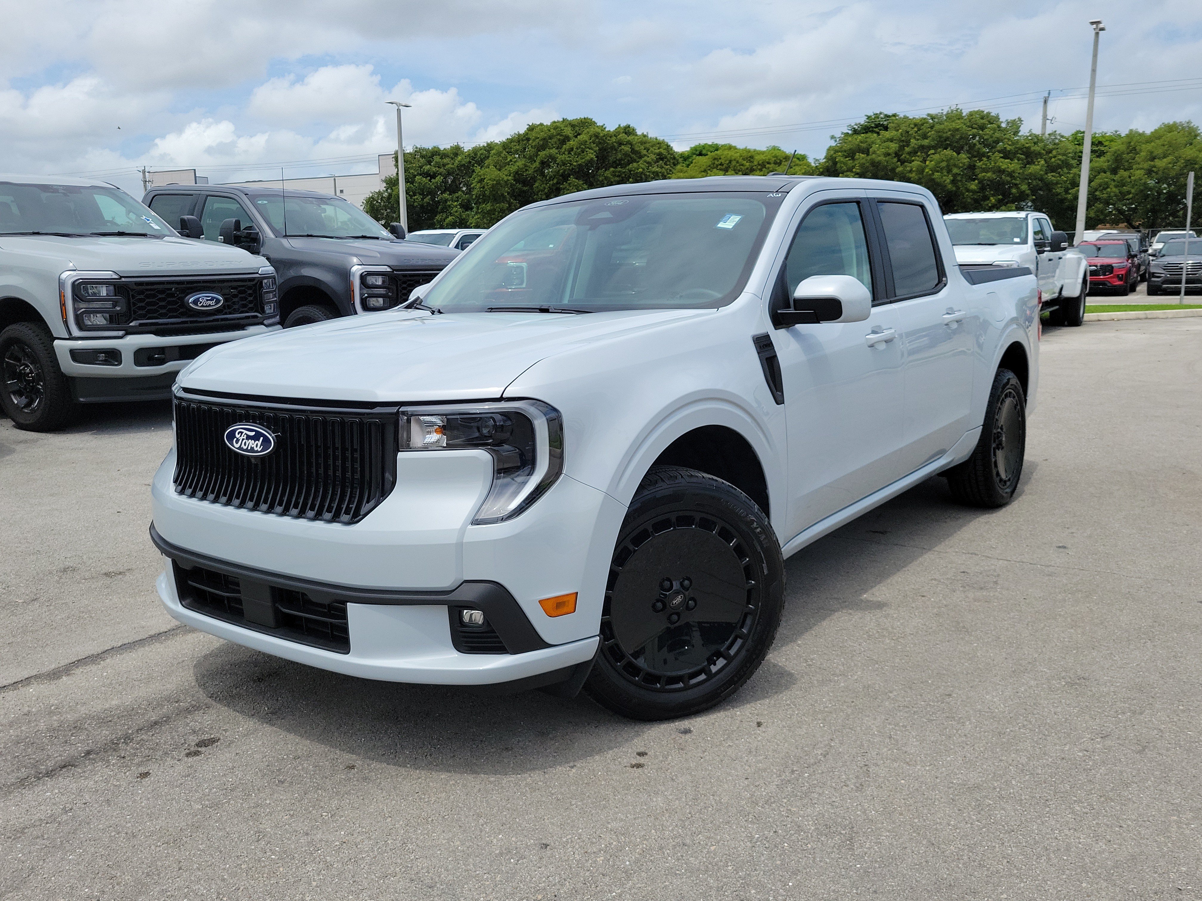 Used 2026 Ford Maverick Lobo AWD/4WD image 1