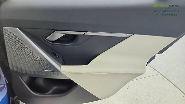 Used 2025 BMW i5 xDrive40 w/ Premium Package image 27