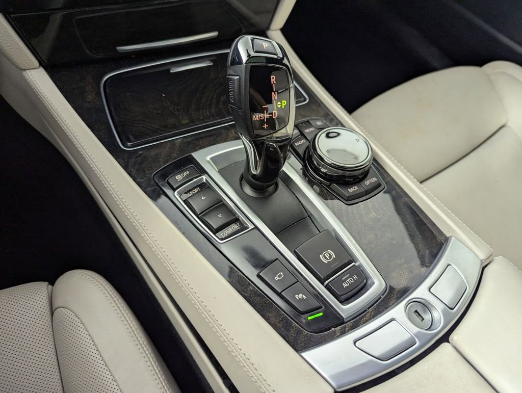 Used 2015 BMW 750Li image 14