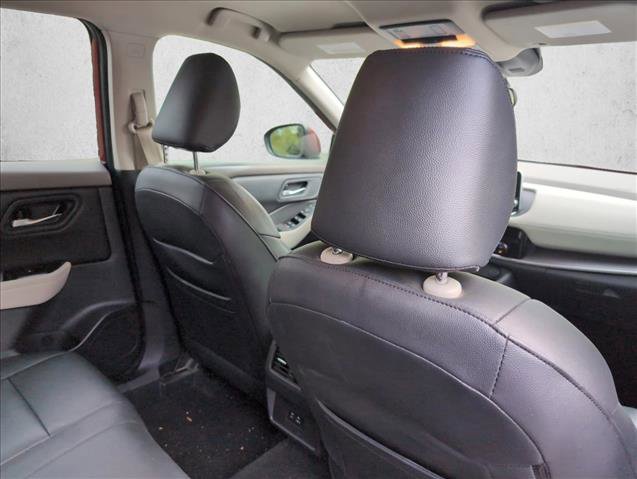 Used 2021 Nissan Rogue SV image 21