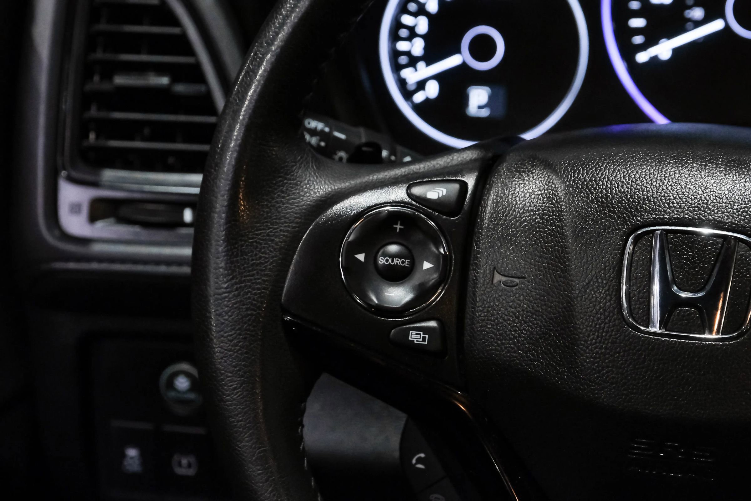 Used 2022 Honda HR-V Sport image 15
