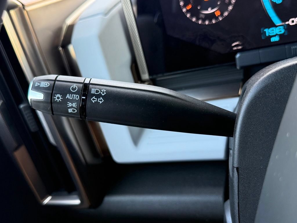 Used 2025 GMC Hummer EV 2X AWD/4WD image 17