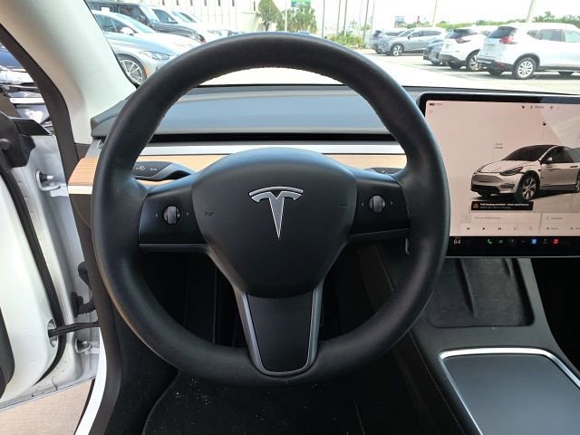 Used 2023 Tesla Model Y Long Range image 15