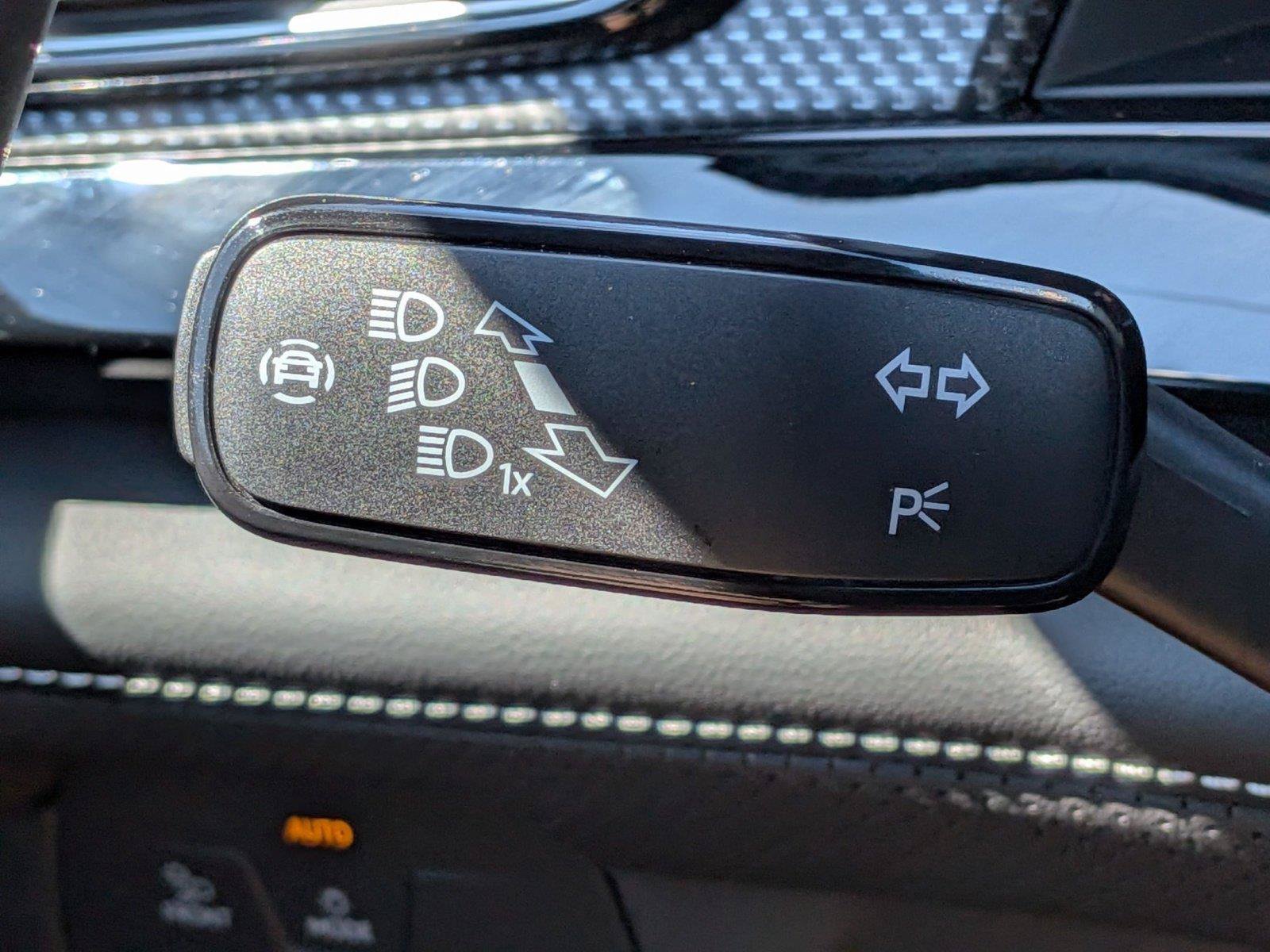 Used 2026 Volkswagen Atlas Cross Sport SEL Premium R-Line AWD/4WD image 19