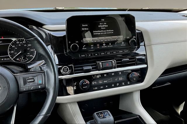 Used 2022 Nissan Pathfinder SL w/ SL Premium Package FWD image 9